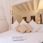 BBHOMEROME - Navona Luxury Suite