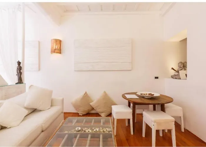 BBHOMEROME - Navona Luxury Suite
